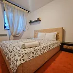 Cozy 2-bedroom With Parking In Old By Flat Mаnager